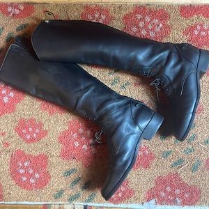 Ariat field boots. Size 8